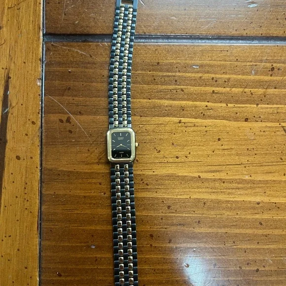 Citizen Elegance 3220-S07725 Ladies Watch‎ New Battery 20MM 6.25\